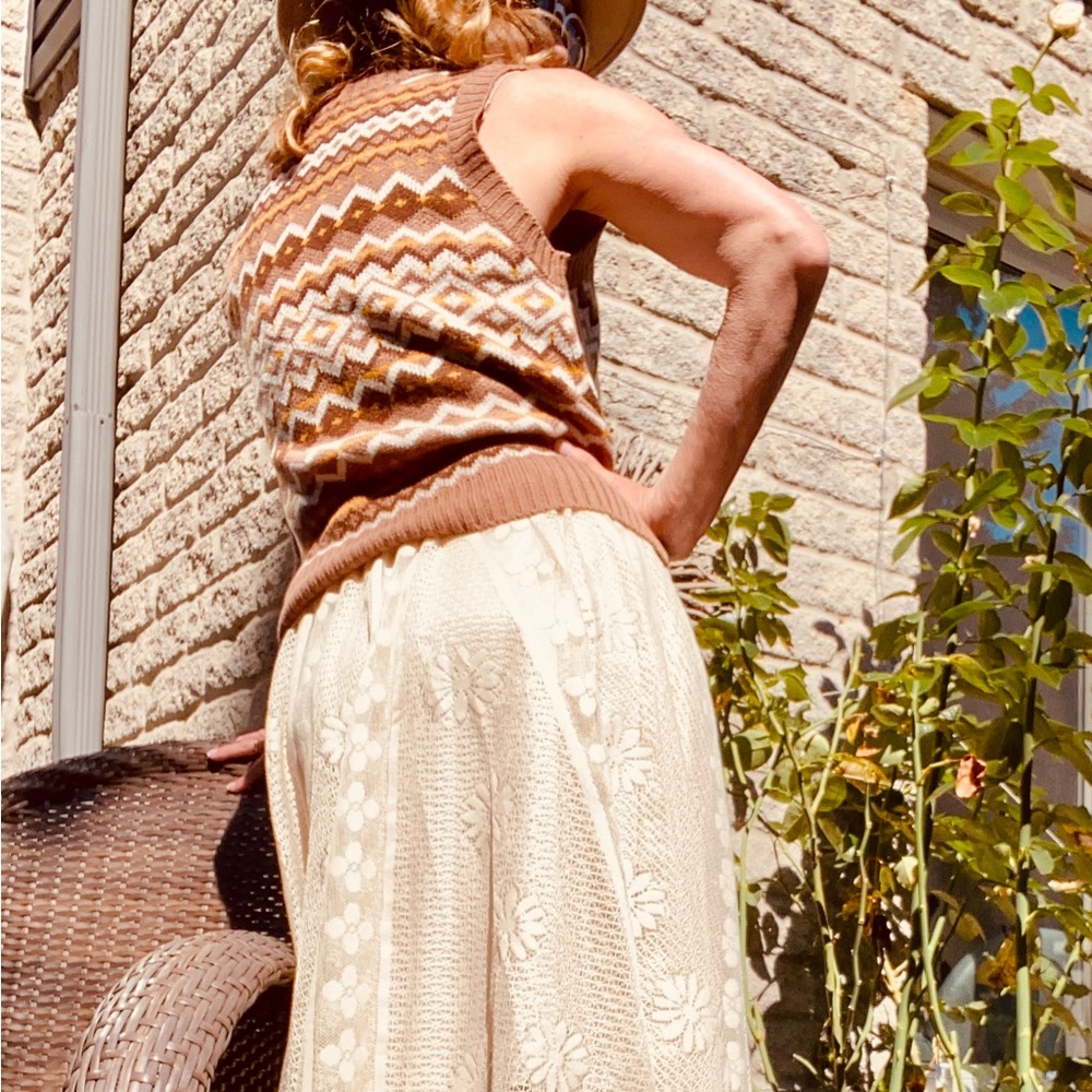 Knit M sleeveless vest - Picture 3 of 6